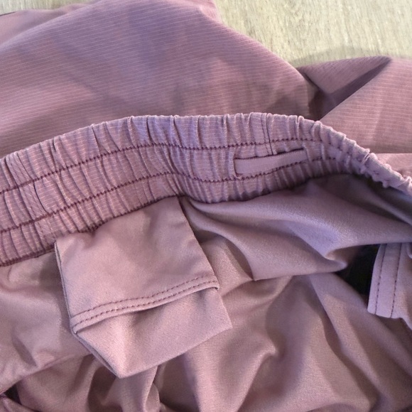 Athleta Mesh Racer Running Pink Mauve Shorts Size Small Mid Rise 4" inseam - Picture 7 of 7